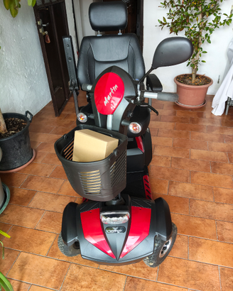 Scooter elettrico anziani/disabili