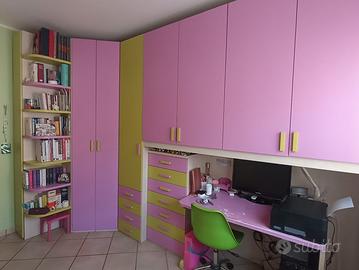 Cameretta ragazza con luce interna