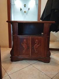 Mobiletto Vintage in Legno Intagliato - Porta TV