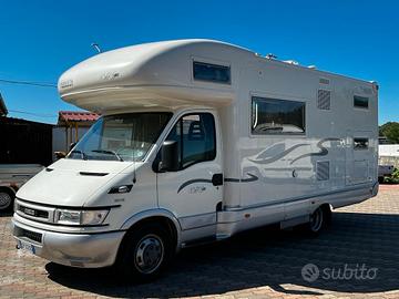 CAMPER GEMELLATO MOBILVETTA ICARO S10 IVECO