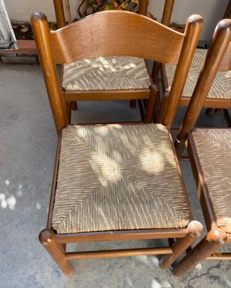 Vendi numero 6 sedie in legno