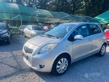Toyota Yaris 1.3 5 porte neopatentati