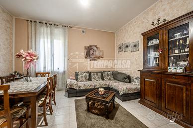 TRILOCALE IN CENTRO STORICO