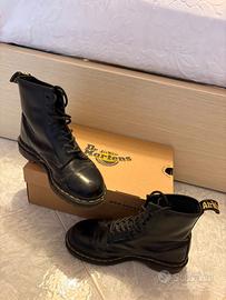 Dr Martens nere 39