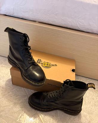 Dr Martens nere 39