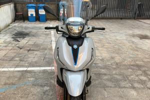 BEVERLY S 400