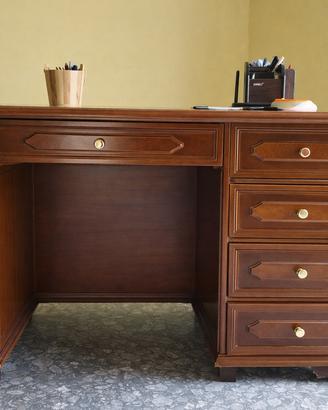 Scrivania in legno con cassetti-ufficio/studio
