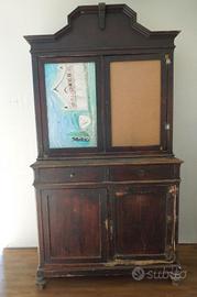 Credenza veneta con alzatina