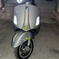 Vespa Gts super tech 125 2023