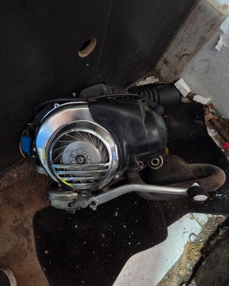 Motore Vespa Px 125 con miscelatore ed avviamento 