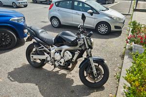 YAMAHA FZ6
