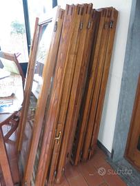 finestre in castagno