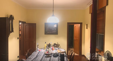 Lampadario vintage in vetro e ferro stile Tiffany