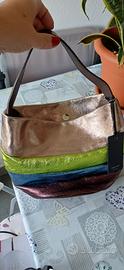 Borsa da portare a spalla o tracolla