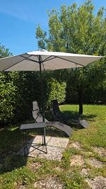 ombrellone da giardino von due lettini
