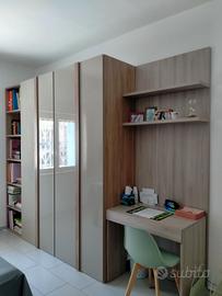 Armadio con libreria e scrivania