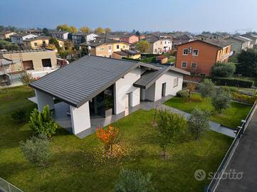 VILLA SINGOLA A CAZZAGO SAN MARTINO