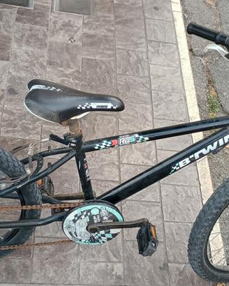 bicicletta bambino e bambina, 