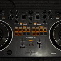 Pioneer ddj-rev1 dj console