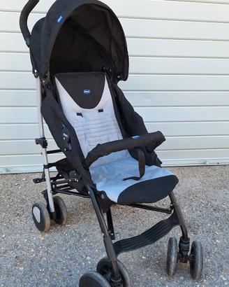 Passeggino Echo Chicco nero-grigio leggero,