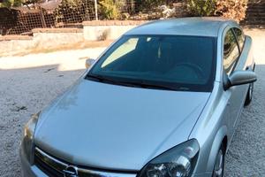 Opel Astra GTC