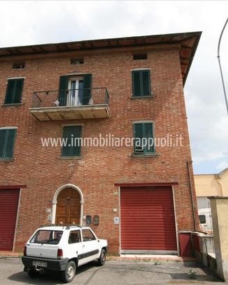 AP1188 - Foiano in 2 appartamenti da ristr