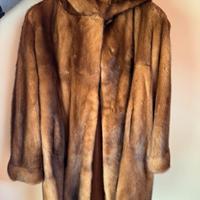 Pelliccia di visone selvatico