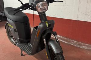 Askoll eS3 titanio lime 2022