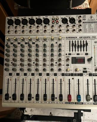 Behringer Eurorack UB1222FX-PRO