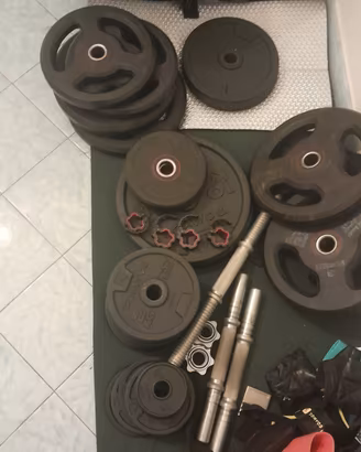 Set Home Gym Completo 147 kg Pesi+ Bilancieri + 2 