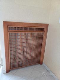 COPRITERMOSIFONI IN LEGNO NOCE CHIARO E BIANCO 