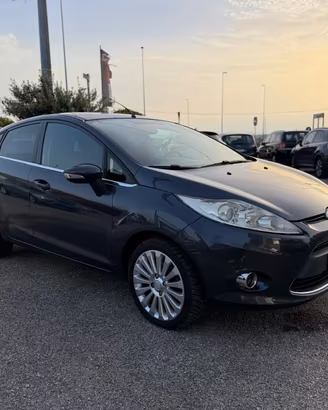 FORD Fiesta 1.2 16V 5p. Titanium