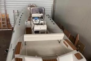 Gommone NovaMares entrofuoribordo refitting 2026