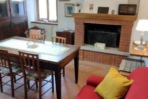 Rustico / Casale di 96 m² con 3 locali a Chiusi de
