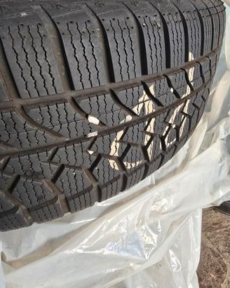 Cerchi originali Toyota RAV4  con gomme neve