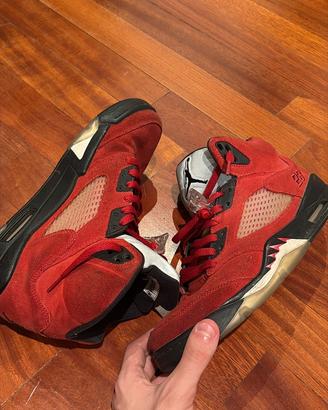 Jordan 5 raging bull taglia 43