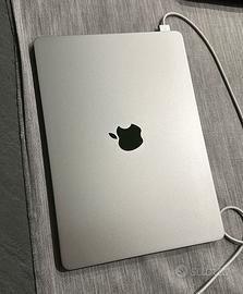 MacBook M3 256 GB RAM 16 GB