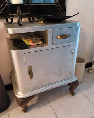 Comodino antico verniciato argento 