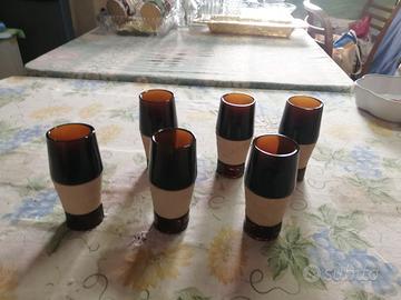 Sei bicchieri per amaro