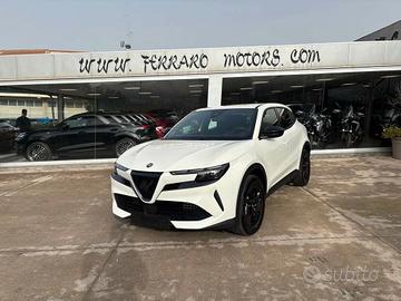 Alfa Romeo Junior 1.2 145 CV Hybrid 2026 KM 0 IVA 