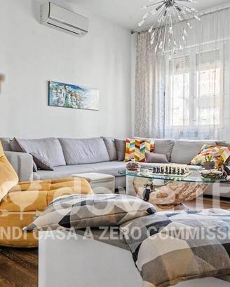 Appartamento di 145 m² con 5 locali e box auto a A