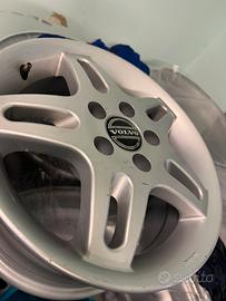 🛞 Set 4 Cerchi in lega originali VOLVO
