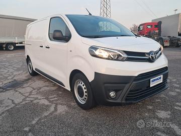 Toyota Proace 3 posti- portata kg 1004
