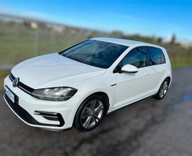 Volkswagen Golf 5p 1.6 tdi R-Line 115cv cerchi e g
