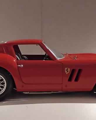 Ferrari g.t.o. del 62.  /1/18 BBurago 