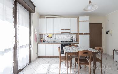 TRILOCALE CON DOPPIA ESPOSIZIONE IN PALAZZINA DI R