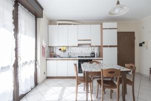 TRILOCALE CON DOPPIA ESPOSIZIONE IN PALAZZINA DI R