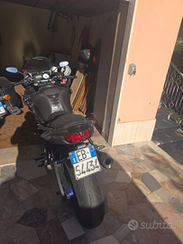 Moto Yamaha Fazer 800 con ABS