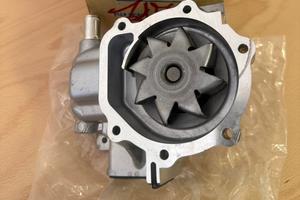 Pompa acqua subaru NUOVA ORIGINALE