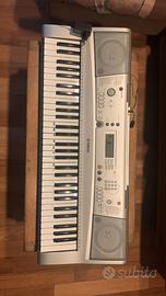 Tastiera Yamaha sens. al tocco polifonia 48 note